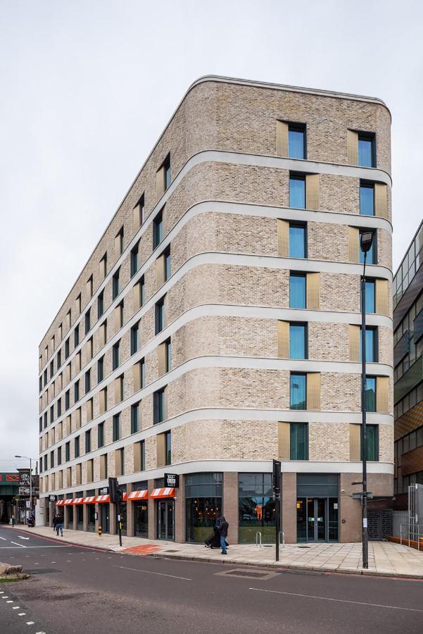 Maldron Hotel Finsbury Park, London Exterior photo